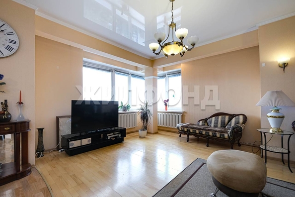 
  Продается 3-комн. квартира, 117.2 м², Октябрьская ул, д. 81
. Фото 8.