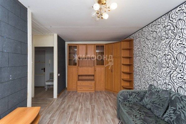 
   Продам 1-комнатную, 29 м², Макаренко ул, 24

. Фото 3.