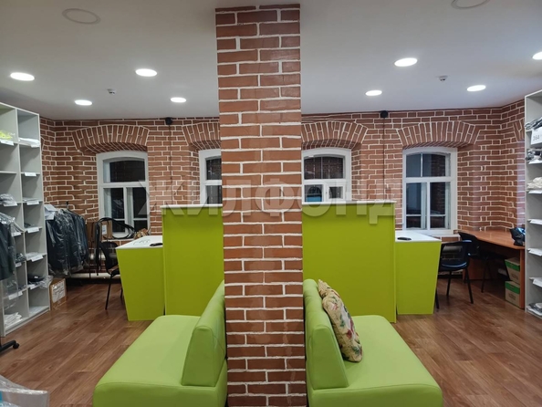 
   Продам дом, 169.9 м², Новосибирск

. Фото 7.