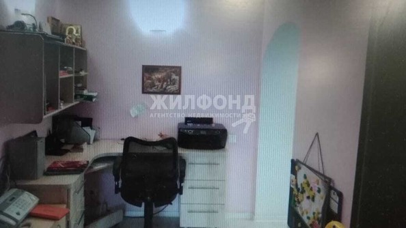 
  Сдам в аренду 4-комнатную квартиру, 130 м², Новосибирск

. Фото 10.