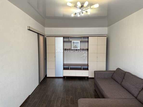 
   Продам 2-комнатную, 42.7 м², Семьи Шамшиных ул, 37а

. Фото 2.