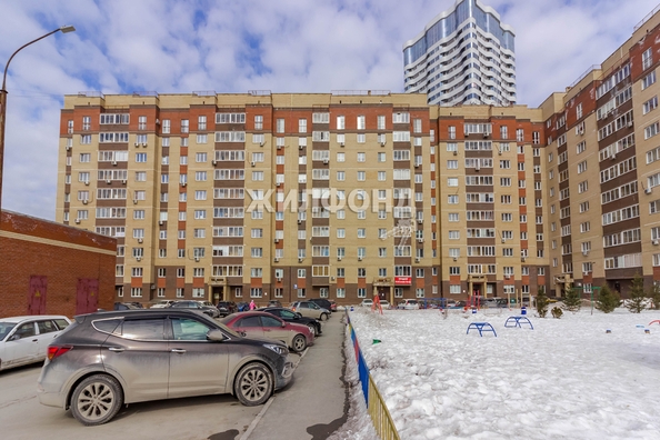 
   Продам 3-комнатную, 83.6 м², Лескова ул, 19

. Фото 5.