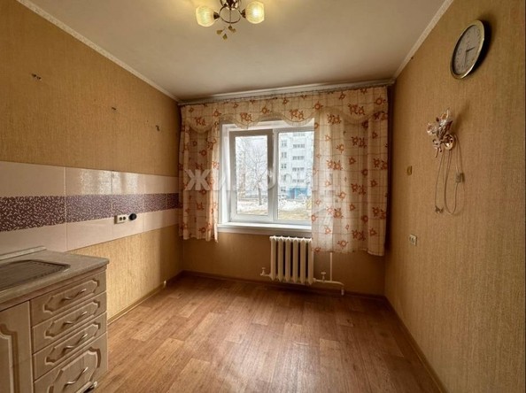 
   Продам 2-комнатную, 53.7 м², Макаренко ул, 5

. Фото 4.