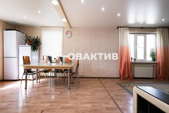 
   Продам дом, 197 м², Новосибирск

. Фото 4.