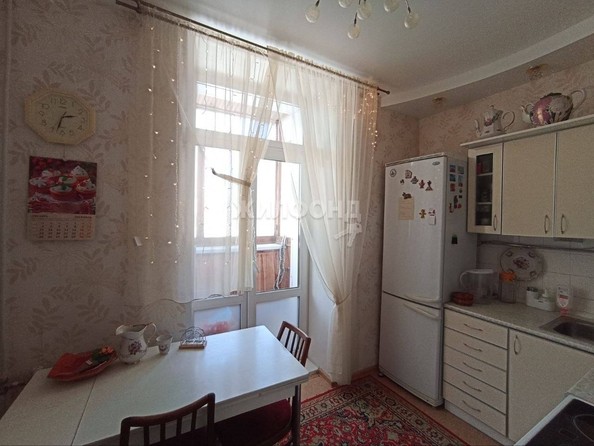 
   Продам 3-комнатную, 56.2 м², Богдана Хмельницкого ул, 55

. Фото 2.