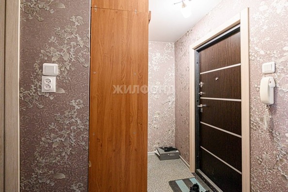 
   Продам 1-комнатную, 32 м², Бориса Богаткова ул, 217

. Фото 17.