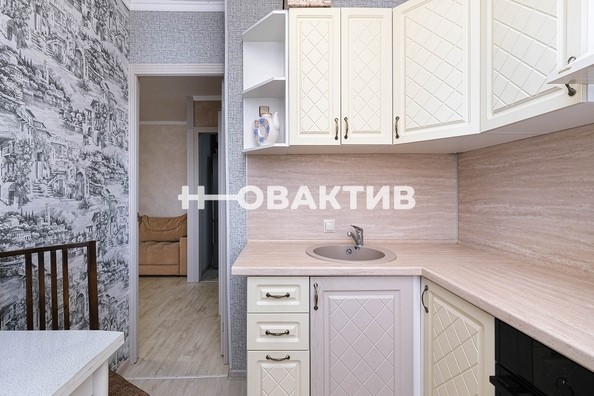 
   Продам 2-комнатную, 45 м², Сибиряков-Гвардейцев ул, 14

. Фото 12.