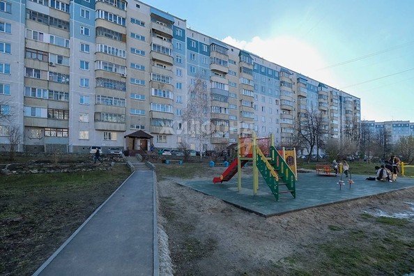 
   Продам 3-комнатную, 65.7 м², Лазурная ул, 10

. Фото 31.