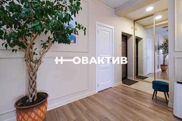 
   Продам 3-комнатную, 87.5 м², Красный пр-кт, 222/3

. Фото 6.