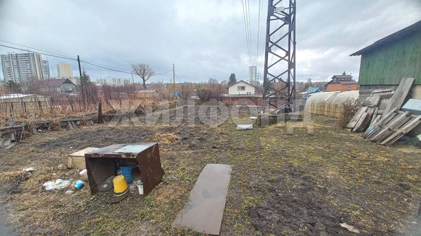 
   Продам дом, 35.6 м², Новосибирск

. Фото 3.