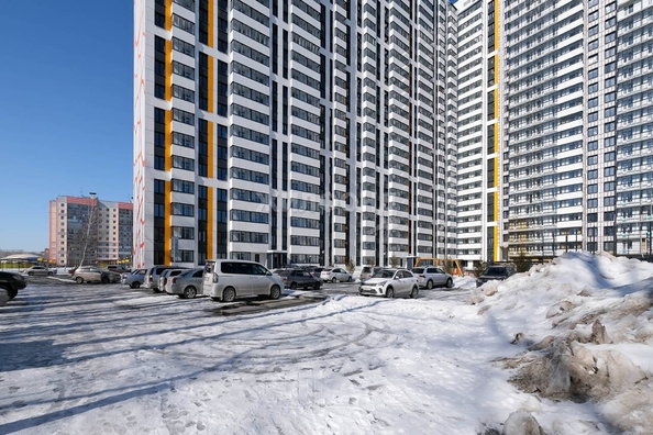 
   Продам 3-комнатную, 60.3 м², Петухова ул, 162

. Фото 16.