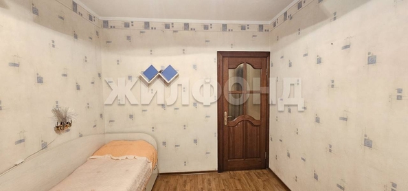 
   Продам 4-комнатную, 77.3 м², В. Высоцкого ул, 13

. Фото 2.