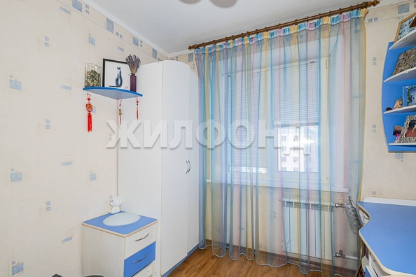 
   Продам 4-комнатную, 77.3 м², В. Высоцкого ул, 13

. Фото 9.