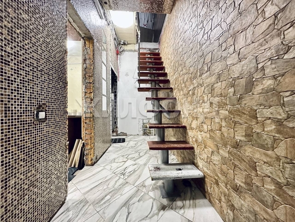 
   Продам 4-комнатную, 121.7 м², 5-й микрорайон, 3/2

. Фото 11.