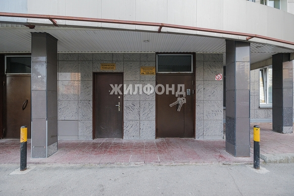 
   Продам 3-комнатную, 103.8 м², Орджоникидзе ул, 47

. Фото 14.