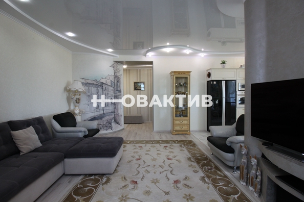 
   Продам 2-комнатную, 73.3 м², Кедровая ул, 71

. Фото 1.