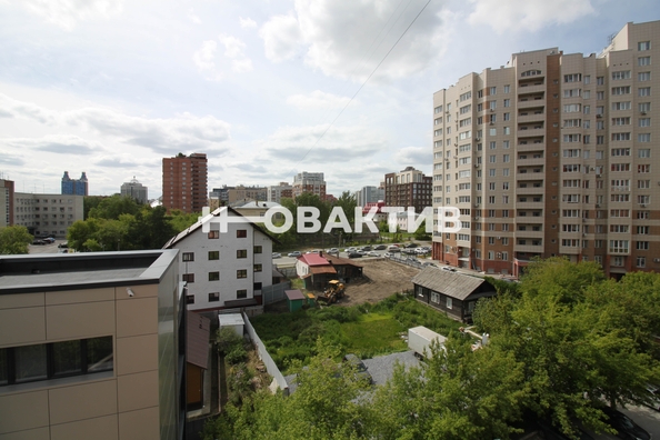 
   Продам 3-комнатную, 85.1 м², Семьи Шамшиных ул, 4

. Фото 29.