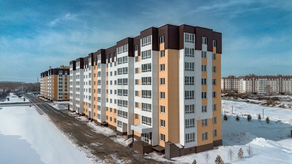 
   Продам 1-комнатную, 40.3 м², Фламинго, дом 22

. Фото 2.