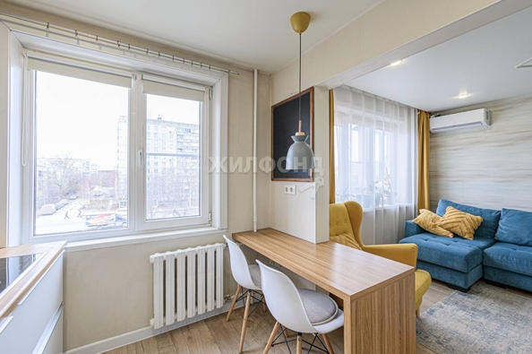 
   Продам 3-комнатную, 59.3 м², Дуси Ковальчук ул, 18

. Фото 2.