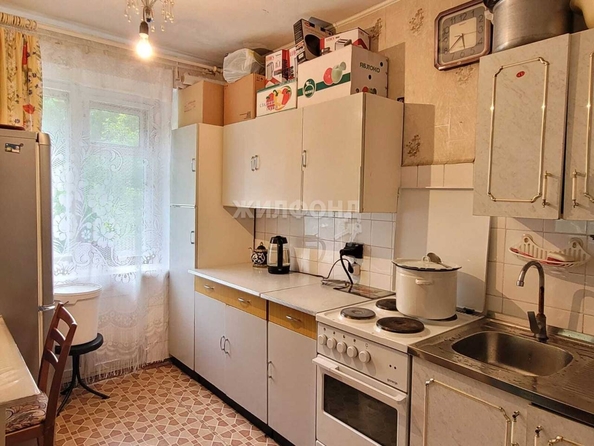 
   Продам 3-комнатную, 53.7 м², Адриена Лежена ул, 10

. Фото 2.