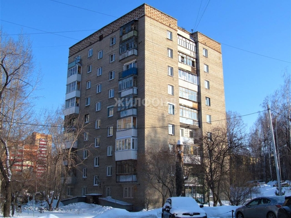 
   Продам 3-комнатную, 53.7 м², Адриена Лежена ул, 10

. Фото 10.