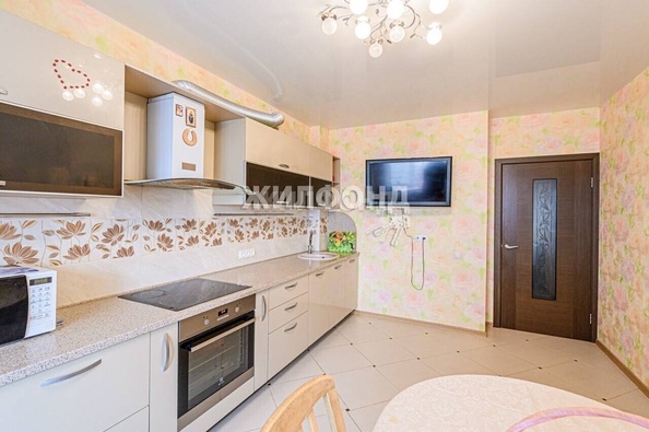 
   Продам 3-комнатную, 81.2 м², Стартовая ул, 1

. Фото 2.