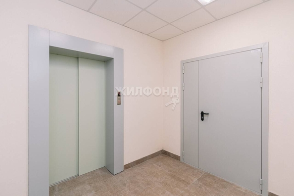 
   Продам 2-комнатную, 59 м², Петухова ул, 172

. Фото 23.