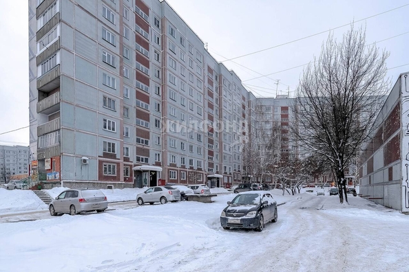 
   Продам 2-комнатную, 53.4 м², Земнухова ул, 12

. Фото 8.