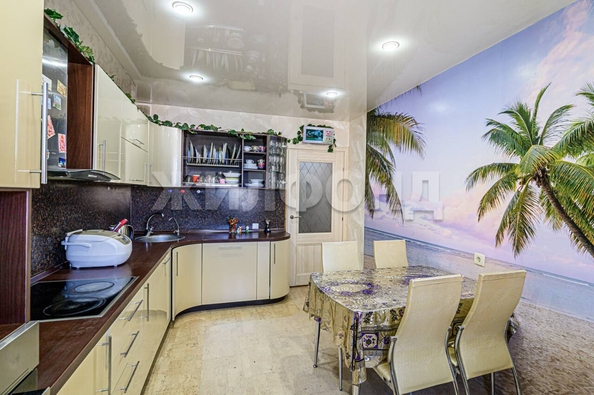 
   Продам 3-комнатную, 77 м², Виктора Уса ул, 3

. Фото 15.
