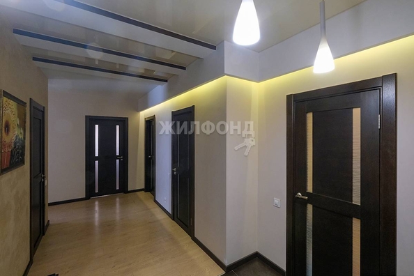 
   Продам 3-комнатную, 94 м², Бориса Богаткова ул, 208/2

. Фото 21.