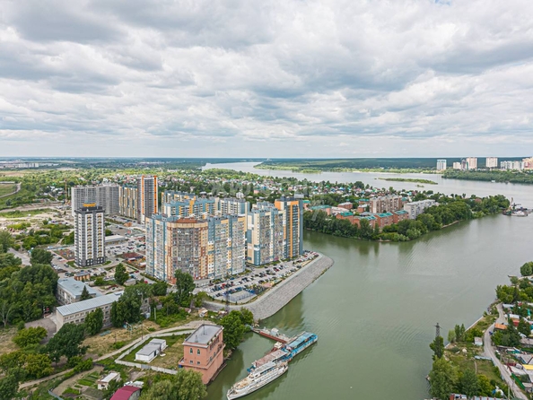 
   Продам 2-комнатную, 55.6 м², Междуреченская ул, 3

. Фото 30.