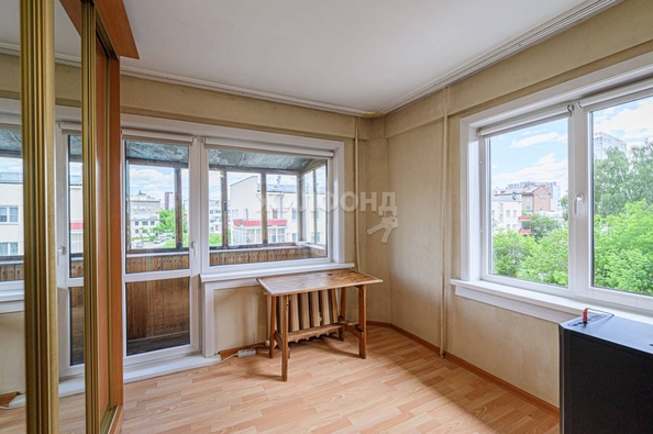 
   Продам 2-комнатную, 41.6 м², Ленина ул, 73

. Фото 14.