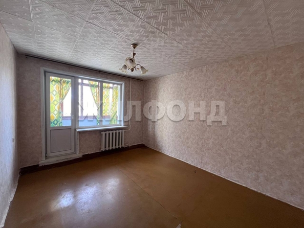 
   Продам 1-комнатную, 28.5 м², Связистов ул, 7

. Фото 1.