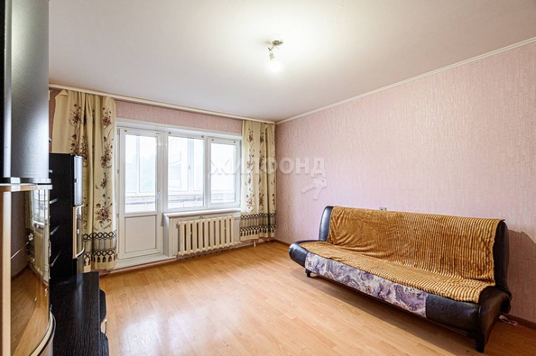 
   Продам 1-комнатную, 34.9 м², Краснообск, 4

. Фото 5.