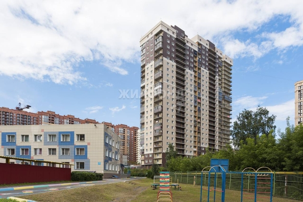 
   Продам 3-комнатную, 95.9 м², Дуси Ковальчук ул, 244

. Фото 24.