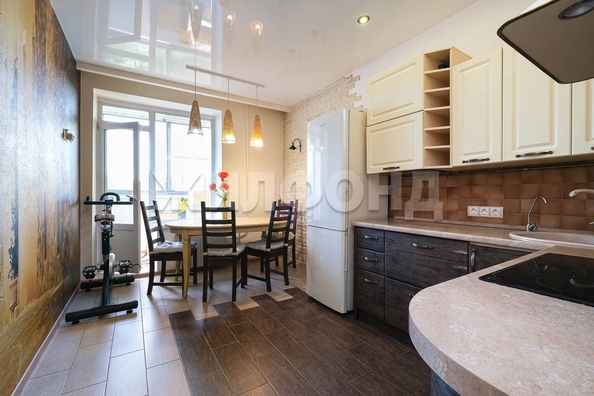 
   Продам 1-комнатную, 55.2 м², Краснообск, 102

. Фото 1.