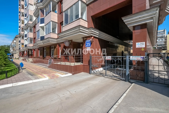 
   Продам 4-комнатную, 143 м², Романова ул, 25

. Фото 21.