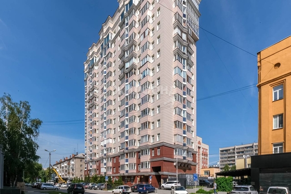 
   Продам 4-комнатную, 143 м², Романова ул, 25

. Фото 46.