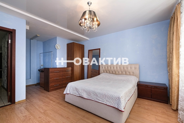 
   Продам таунхаус, 307.1 м², Новосибирск

. Фото 39.