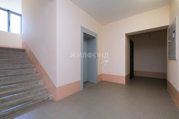 
   Продам 2-комнатную, 69 м², Героев Революции ул, 23/1

. Фото 25.