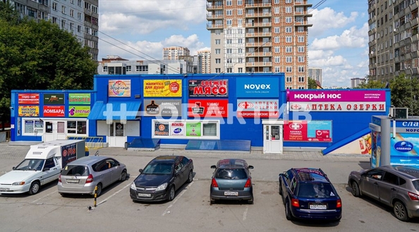 
   Сдам торговое помещение, 12.9 м², Кропоткина ул, 130/7

. Фото 1.