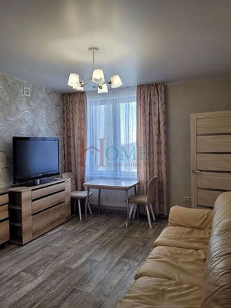 
  Сдам в аренду 2-комнатную квартиру, 45 м², Новосибирск

. Фото 1.