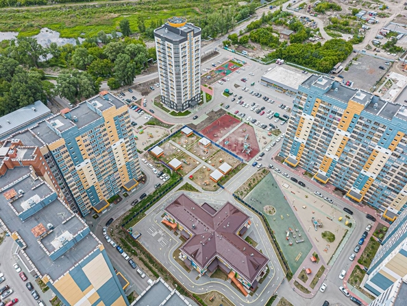 
   Продам 1-комнатную, 45.7 м², Междуреченская ул, 3

. Фото 21.