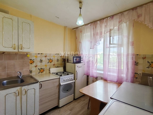 
   Продам 1-комнатную, 30 м², Столетова ул, 14

. Фото 1.