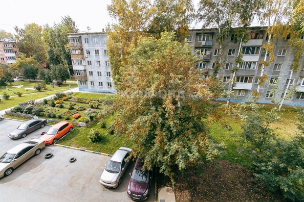 
   Продам 2-комнатную, 44.2 м², Петухова ул, 48

. Фото 24.