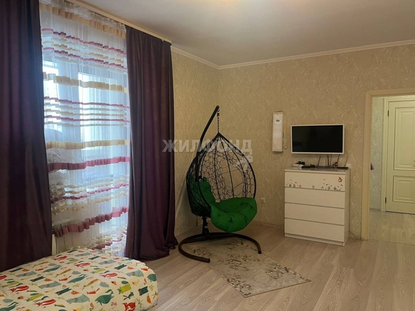 
   Продам 3-комнатную, 104.7 м², 2-й (4 мкр.) кв-л, 233

. Фото 16.