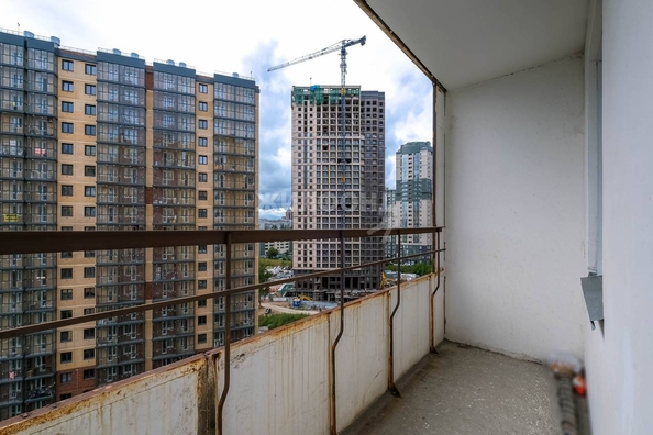 
   Продам 2-комнатную, 52.4 м², Закаменский мкр, 14

. Фото 5.