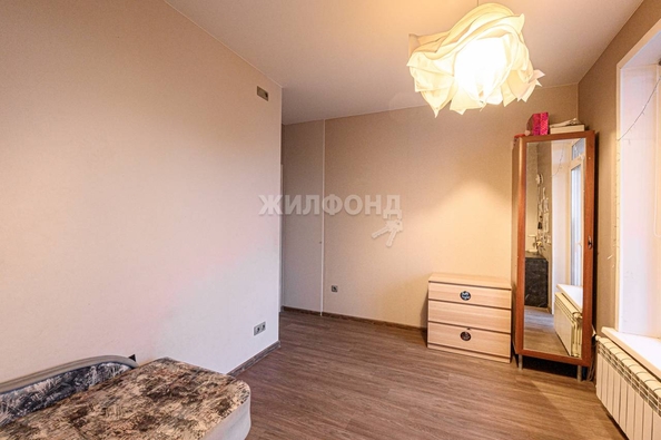 
   Продам 3-комнатную, 68.4 м², Сухарная ул, 109

. Фото 12.