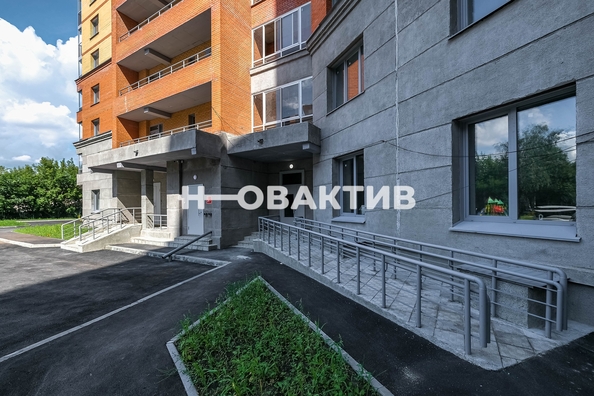 
   Продам 1-комнатную, 44.3 м², Есенина ул, 67

. Фото 32.