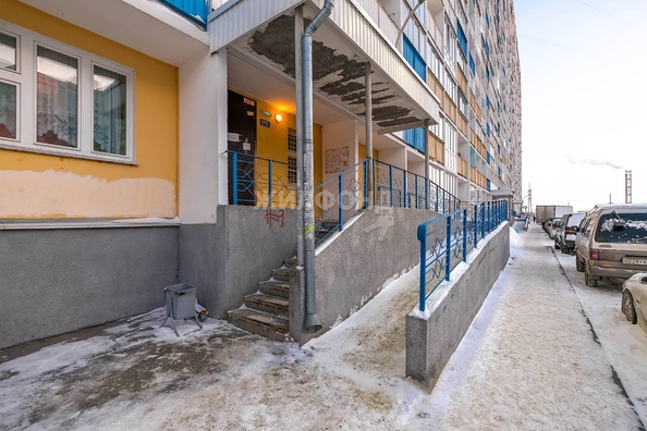 
   Продам 2-комнатную, 42.6 м², Виктора Уса ул, 15

. Фото 19.